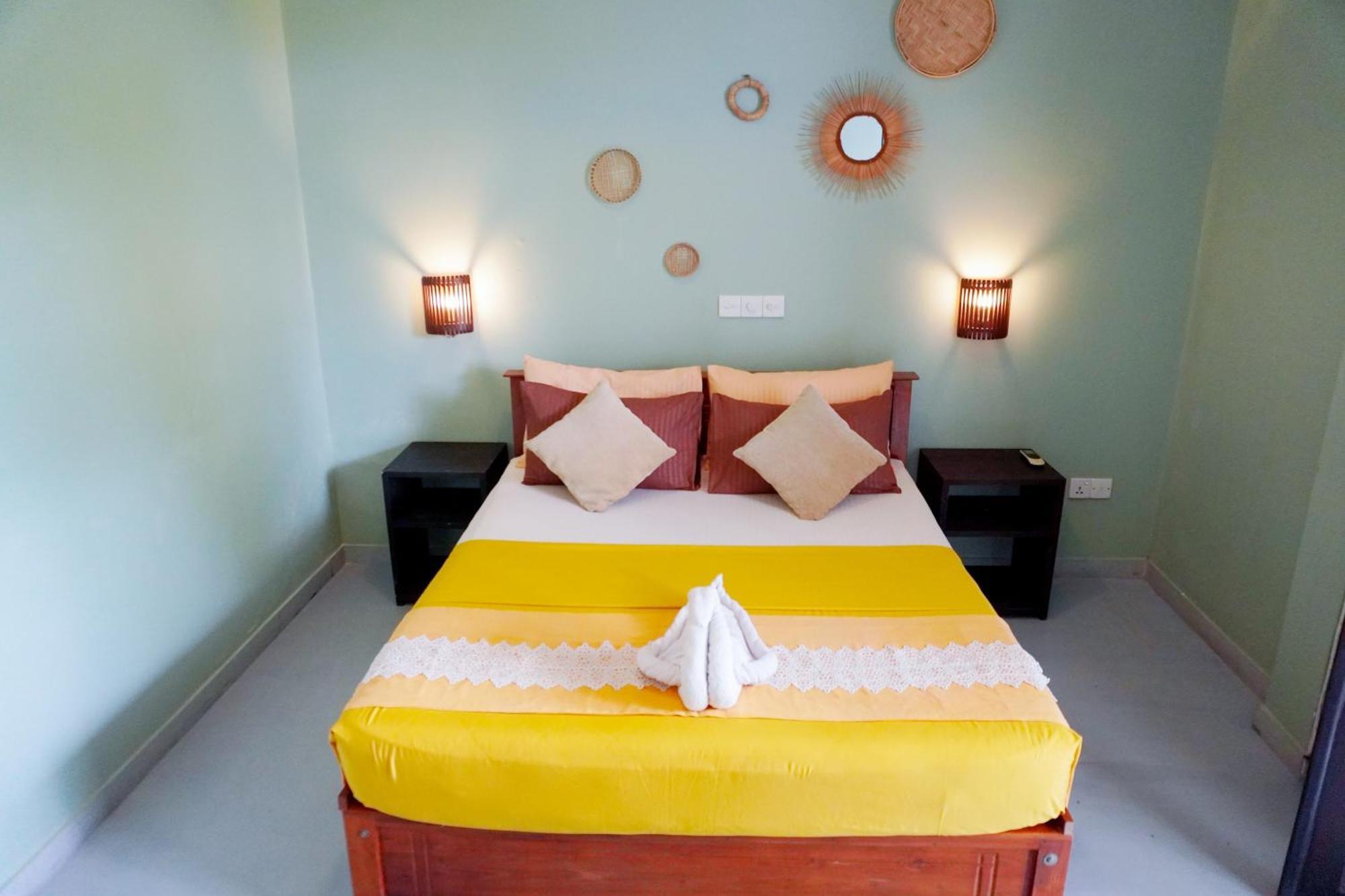 7Elements - Boutique Hotel & Restaurant Уелигама Стая снимка