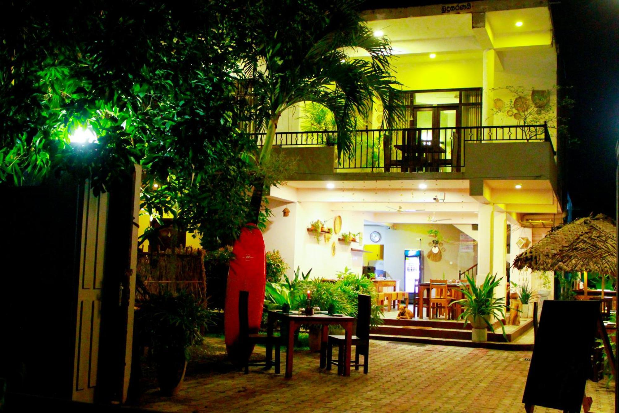 7Elements - Boutique Hotel & Restaurant Уелигама Екстериор снимка